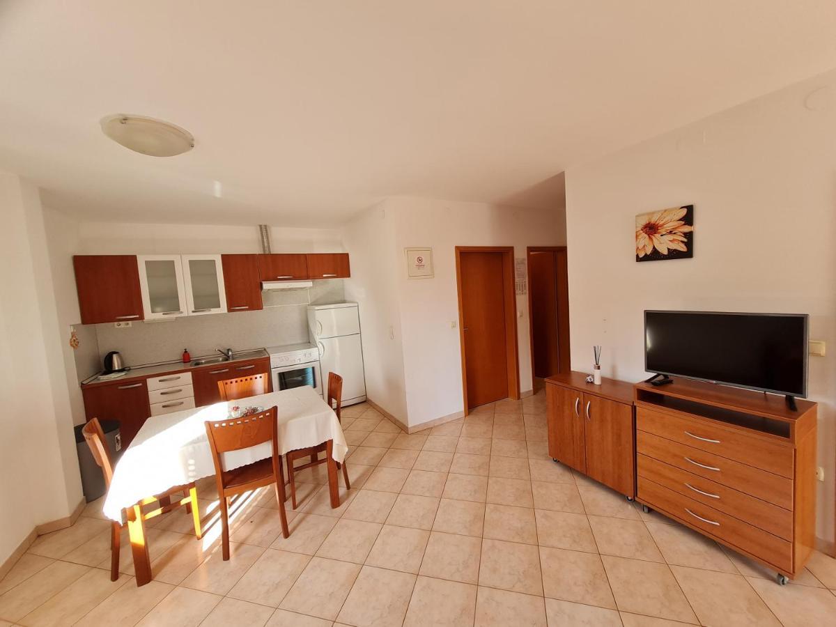 Apartments Spert Umago Esterno foto
